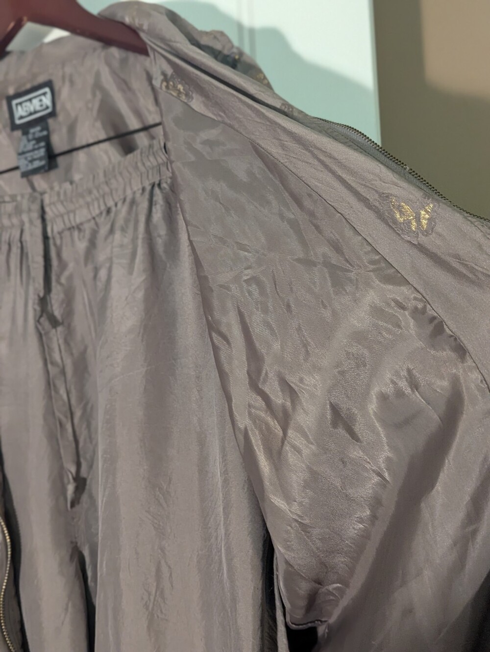 Vintage Women's Two-Piece Silk Lightweight Jacket & Pants Set. Sz Med. - Picture 7 of 16